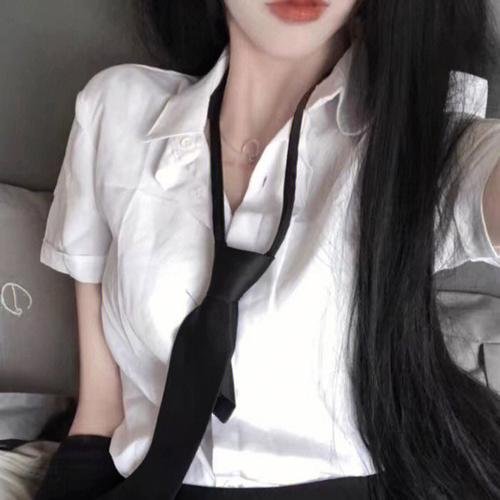飘扬的红领巾